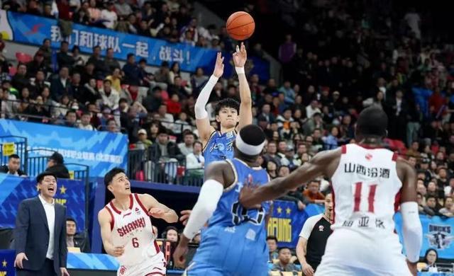 kaiyun 官网-CBA｜曾凡博腰部旧伤复发 归期待定