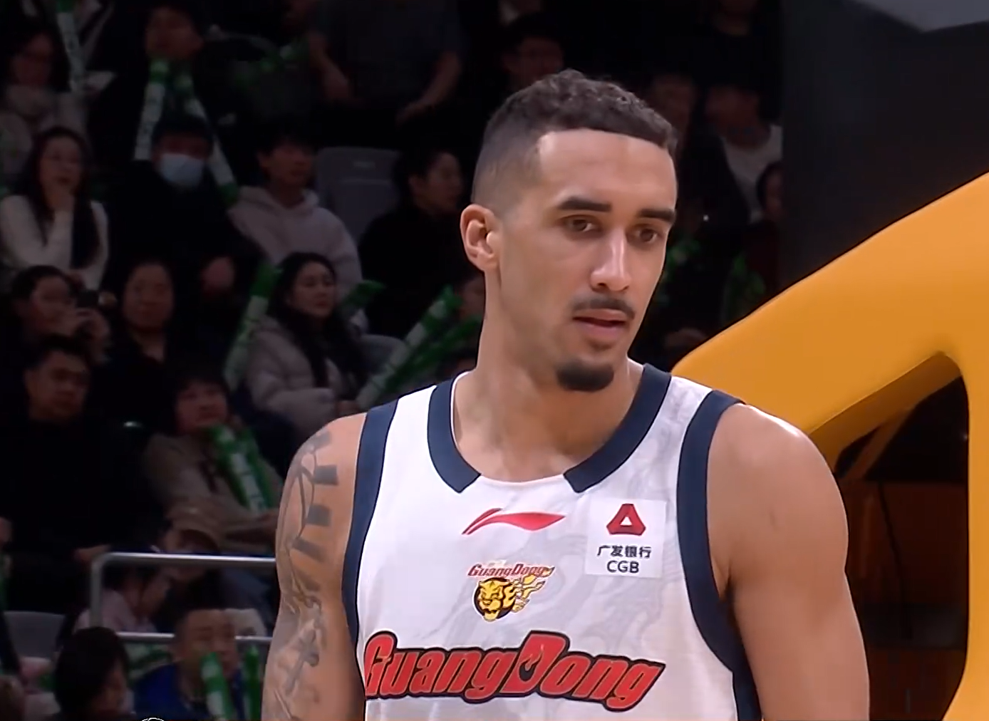 app下载-5记3分！轰42分7板8助，杜锋要争冠 最大的依赖就是他了